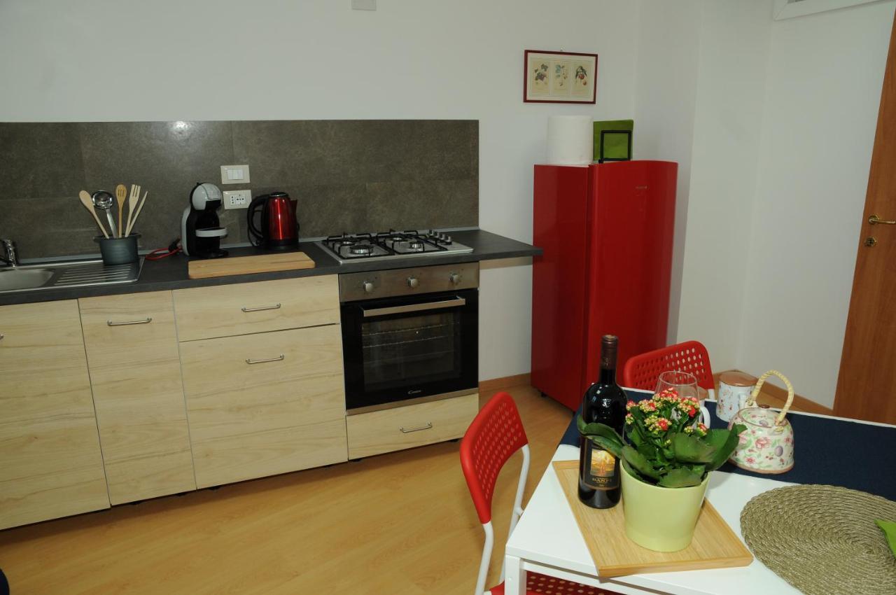 Al Piano Terra Apartment Poggio Picenze Bagian luar foto